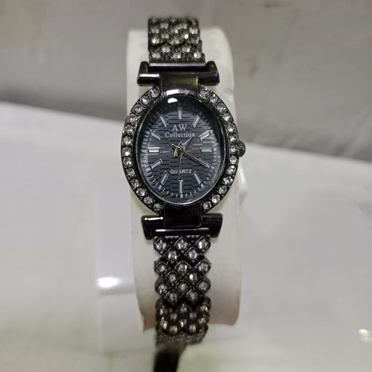 ⌚ AW Women’s Quartz Watch – Black Metal & Crystal ✨ Stylish